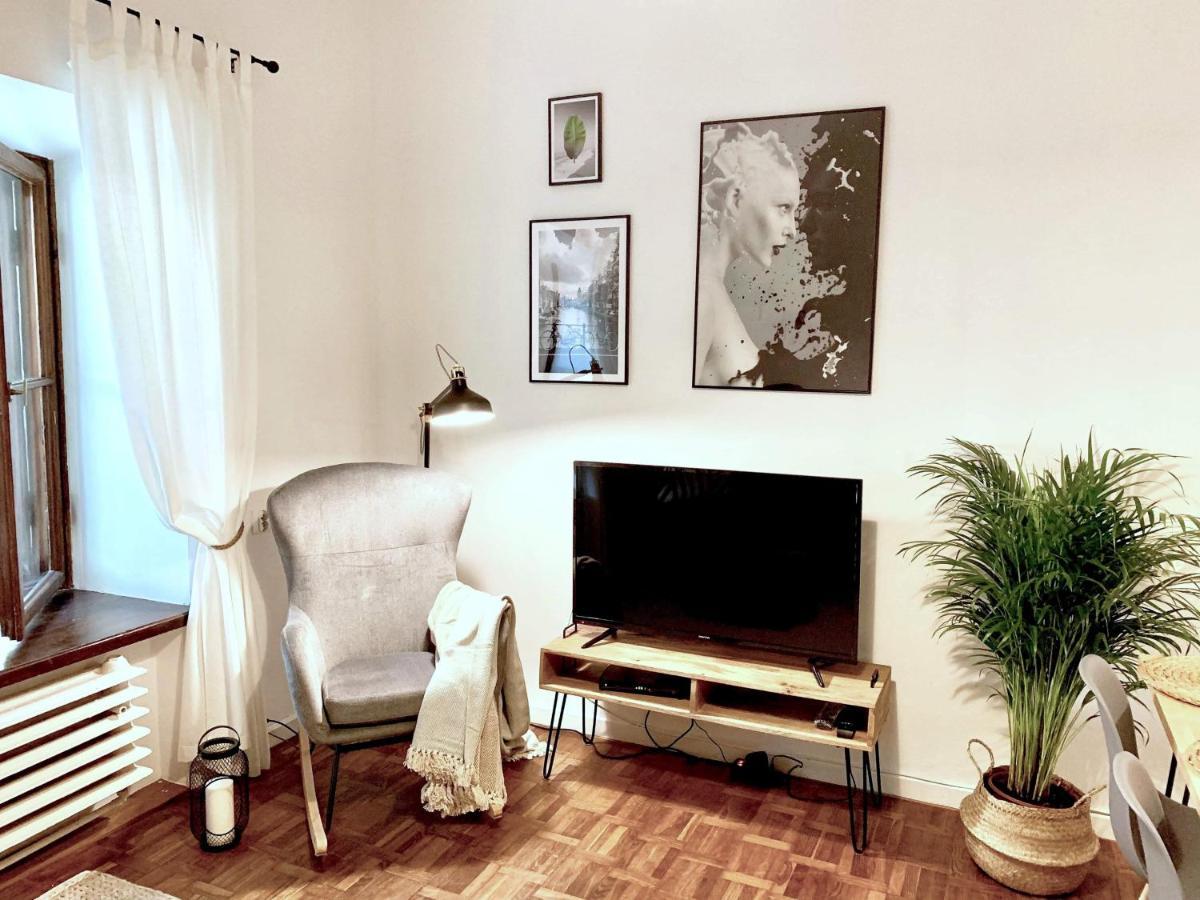 Leilighet Old Town Apartment-city Centre *